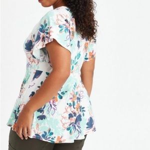 TORRID Knot Button Front Peplum Top Sz 2